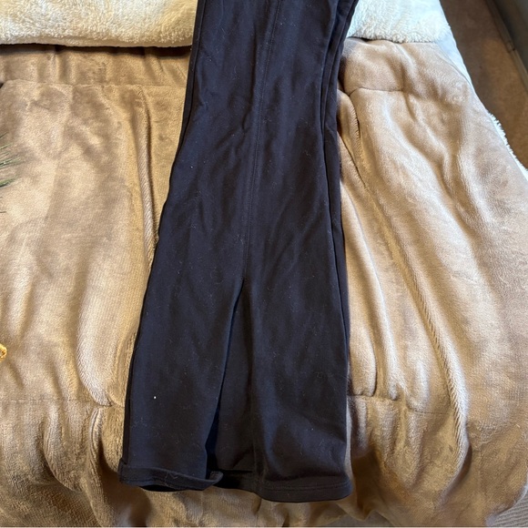 ALO 7/8 HIGH WAIST FLUTTER LEGGING - Picture 6 of 6